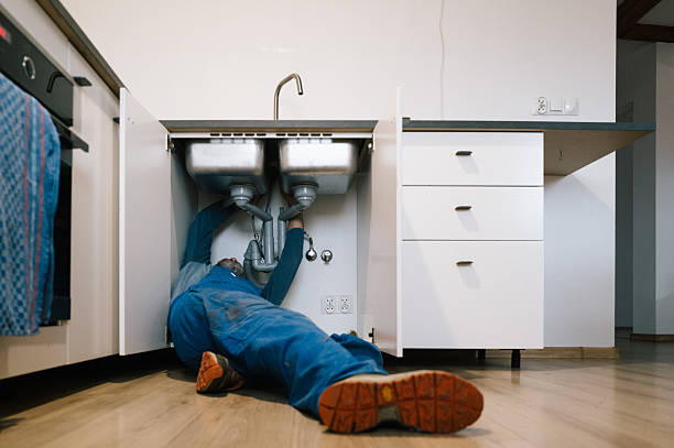 Professional Leak Detection technician working in Weslaco, TX